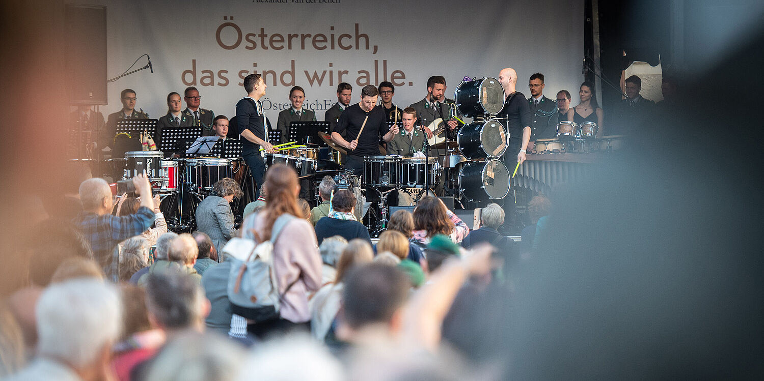 Begeisterung beim Österreich-Fest im Inneren Burghof