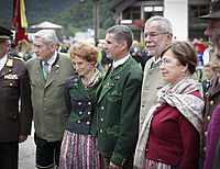 Bild 2 von 13