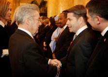 Bild Neujahrsempfang f�r das Diplomatische Corps 2013 in gr&ouml;&szlig;erer Aufl&ouml;sung anzeigen
