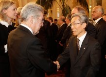 Bild Neujahrsempfang f�r das Diplomatische Corps 2013 in gr&ouml;&szlig;erer Aufl&ouml;sung anzeigen
