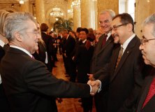 Bild Neujahrsempfang f�r das Diplomatische Corps 2013 in gr&ouml;&szlig;erer Aufl&ouml;sung anzeigen