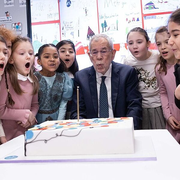 Bundespräsident Alexander Van der Bellen feiert Geburtstag